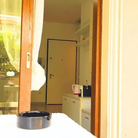 Modern With Garden Appartement