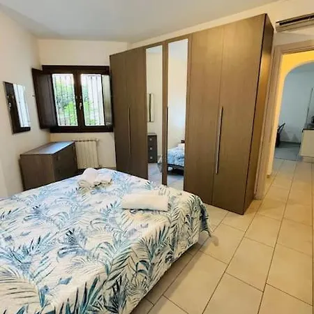 Modern With Garden Appartement Olbia