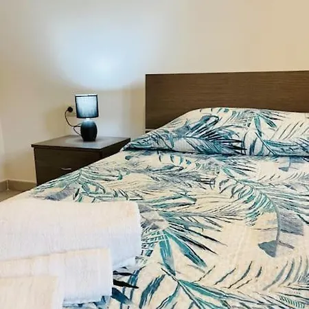 Modern With Garden Appartement Olbia